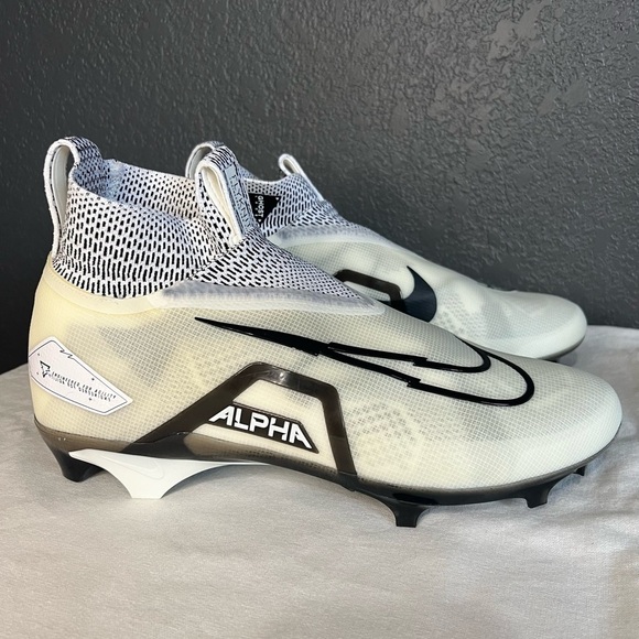 Nike Alpha Menace Elite 3 Football Cleats 13.5 - Picture 2 of 9